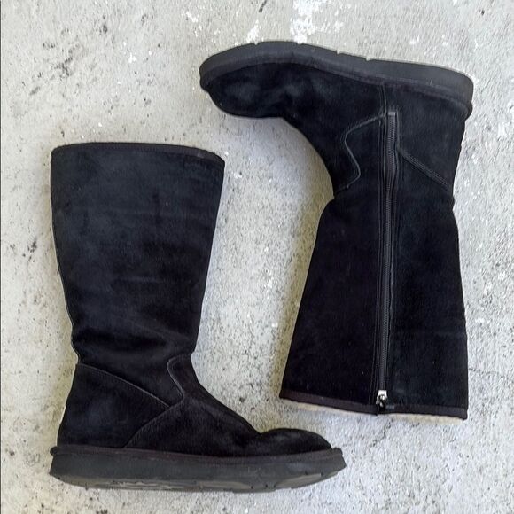 Ugg Zipper boots - Picture 1 of 9